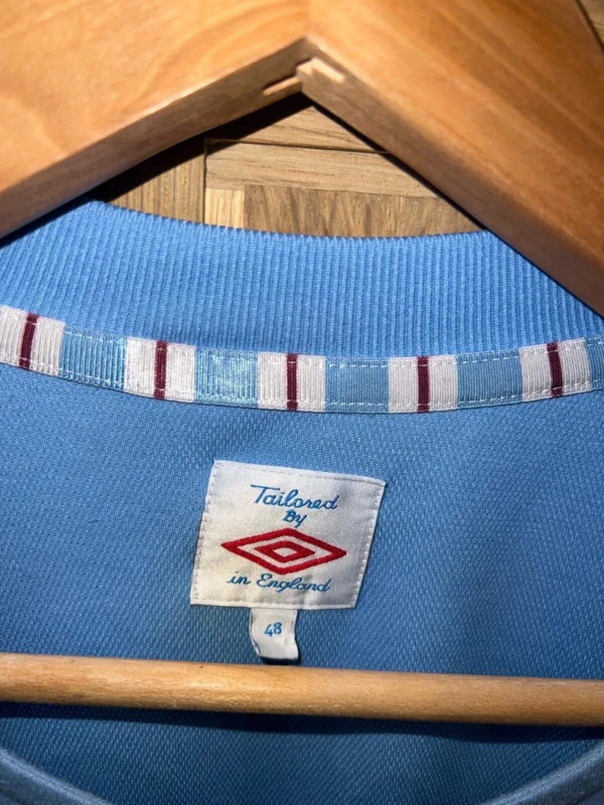 Manchester City FC Vintage 2010/2011 Football Shirt XL