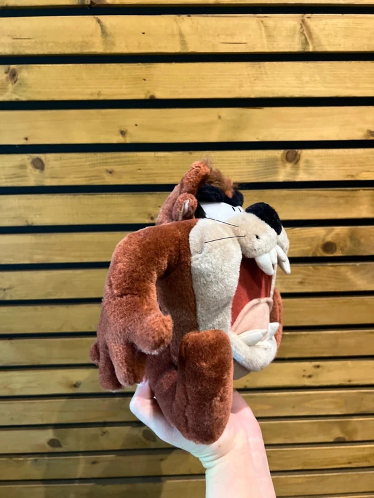 Vintage 1997 Looney Tunes Taz Electronic Plush Toy