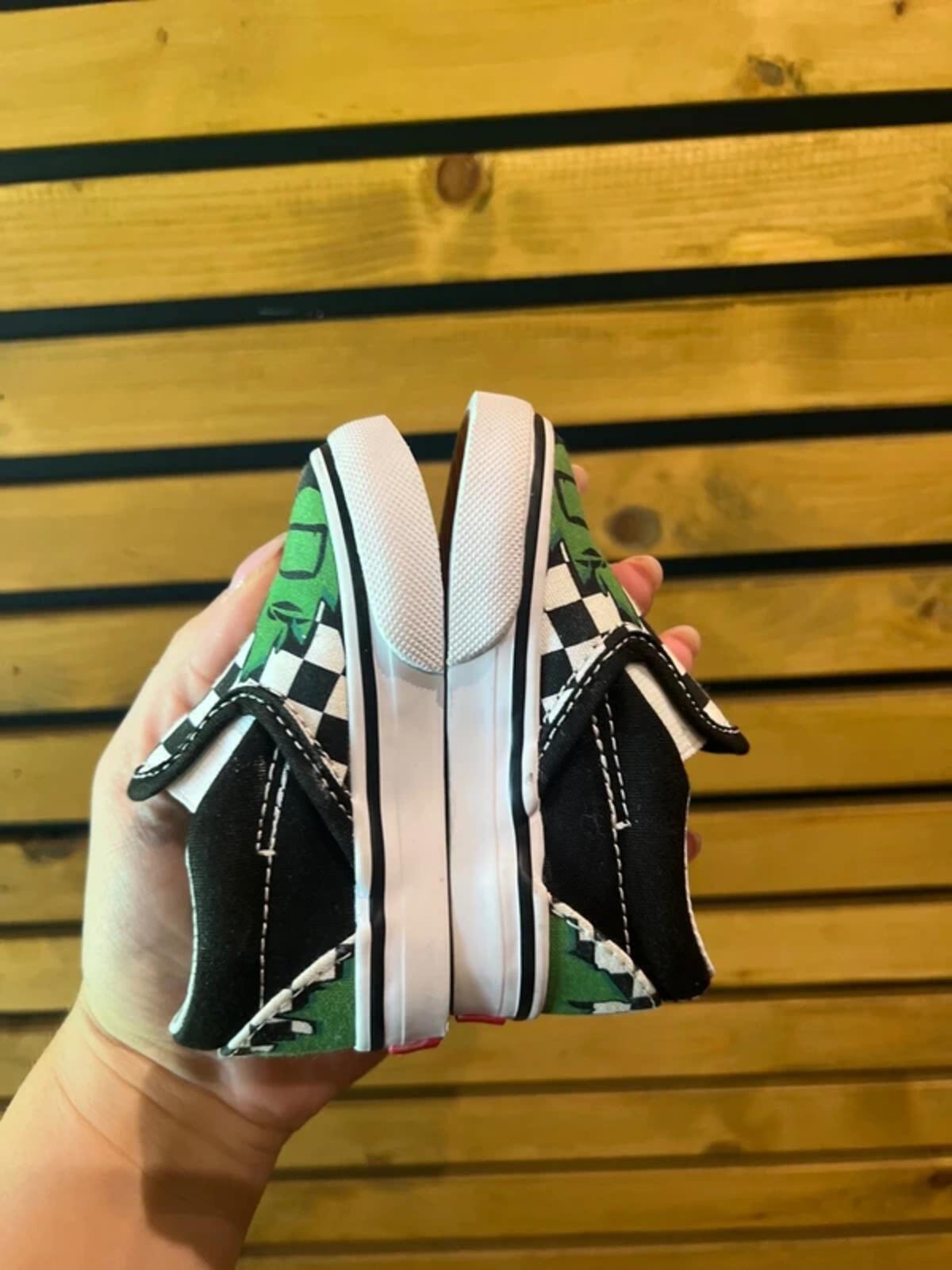 Vans x Marvel Hulk Checkerboard Trainers UK3