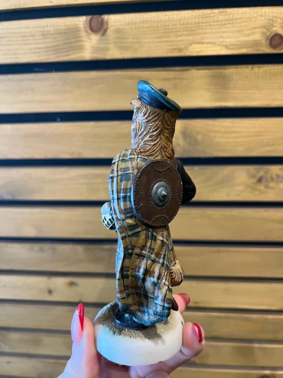 Robert Harrop Vintage 1994 Collie Highlander Beefeater Scottish Dog Figurine