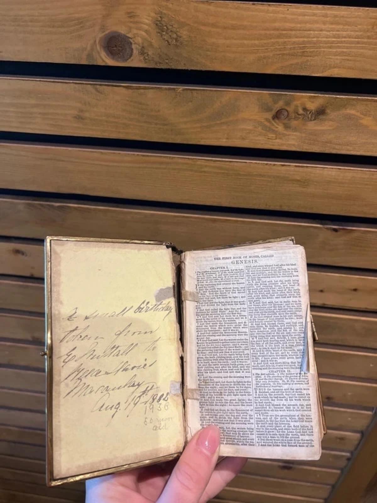 Antique 1800's Vintage The Holy Bible Illustrated Book