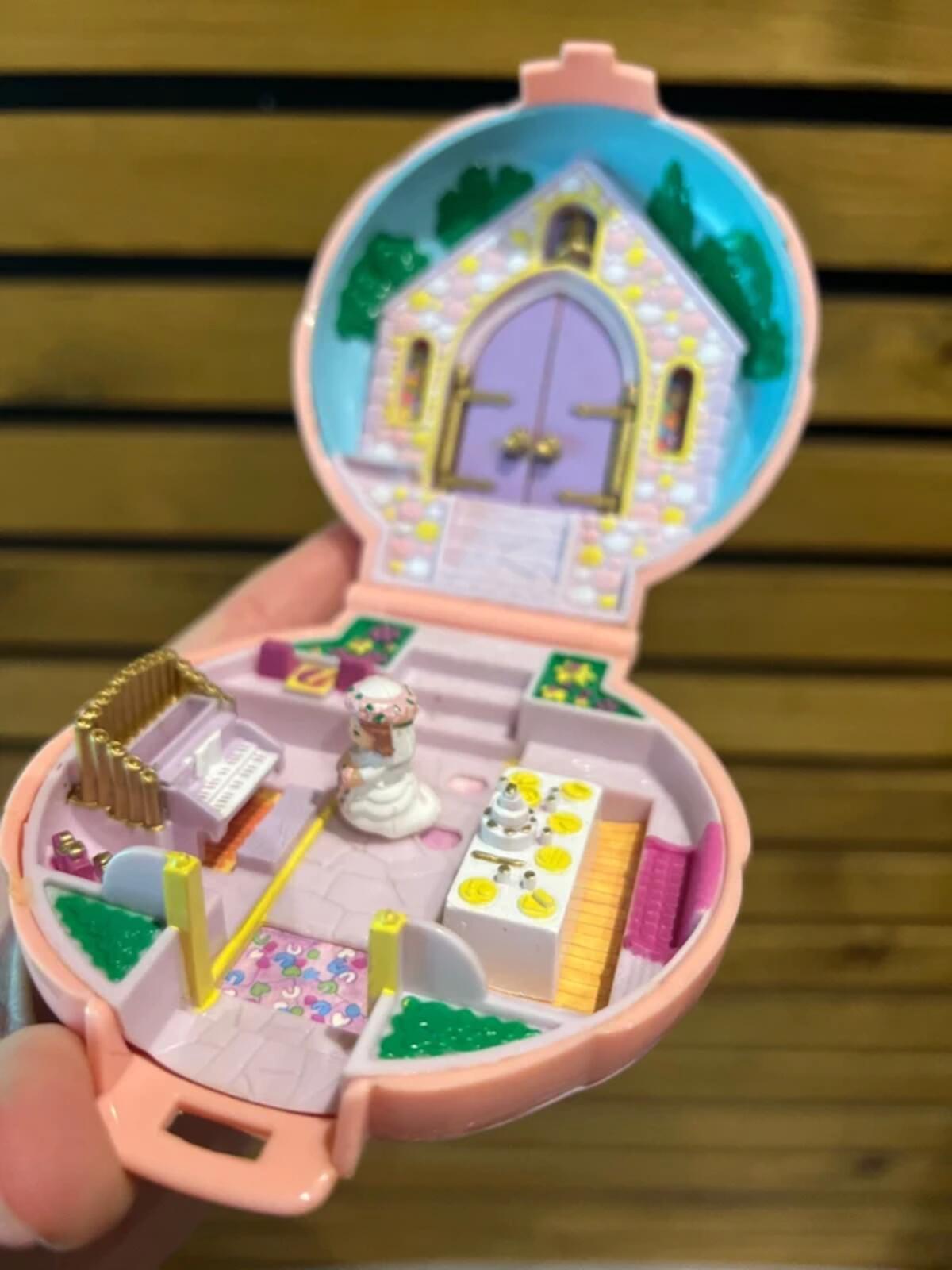 Polly Pocket Vintage 1989 Pink Wedding Day Compact Playset